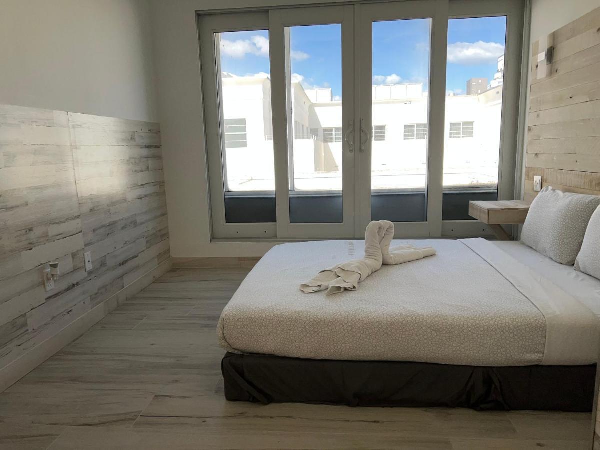 Sobe Suites In Miami Beach Exterior photo