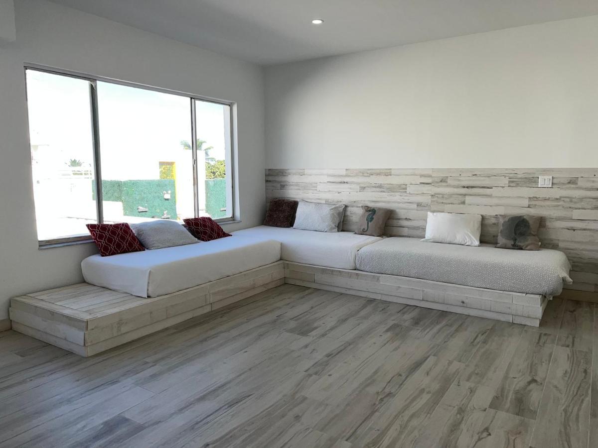 Sobe Suites In Miami Beach Exterior photo