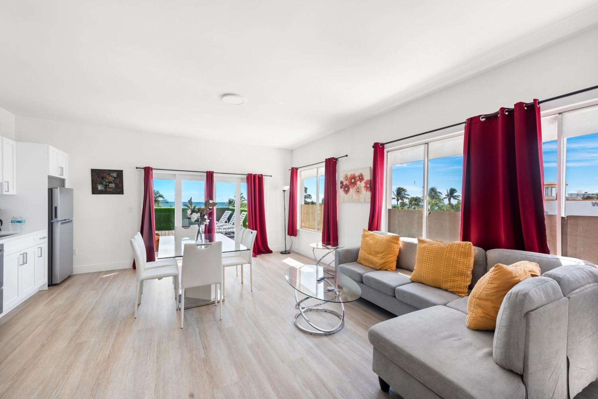 Sobe Suites In Miami Beach Exterior photo