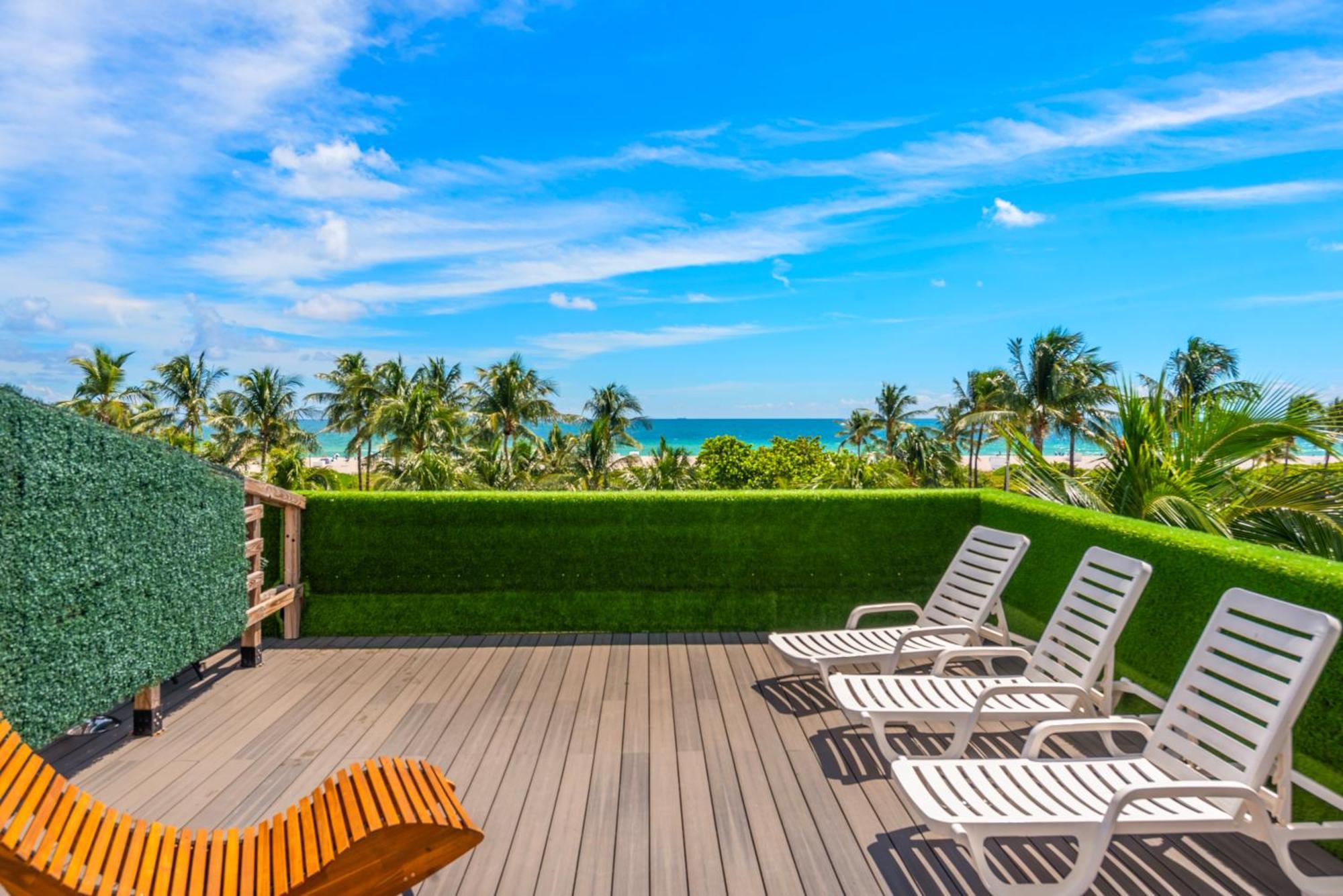 Sobe Suites In Miami Beach Exterior photo